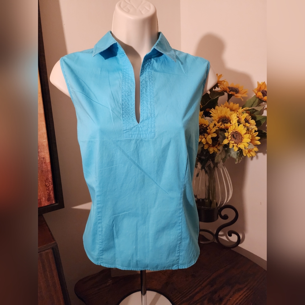 Chadwicks V-neck Tank